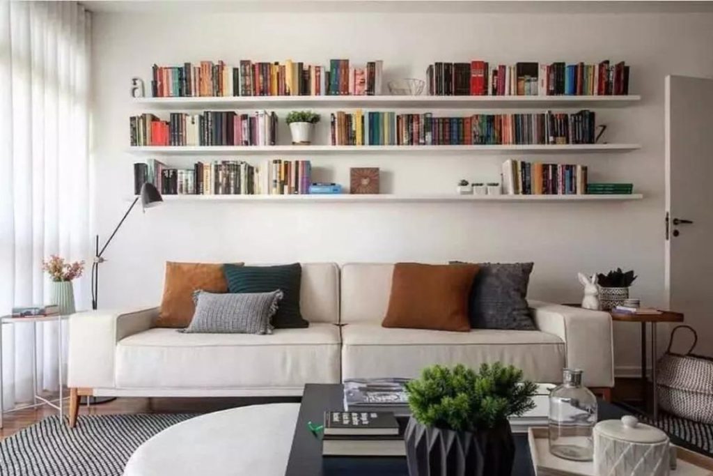 10 ideias criativas para decorar a parede atrás do sofá